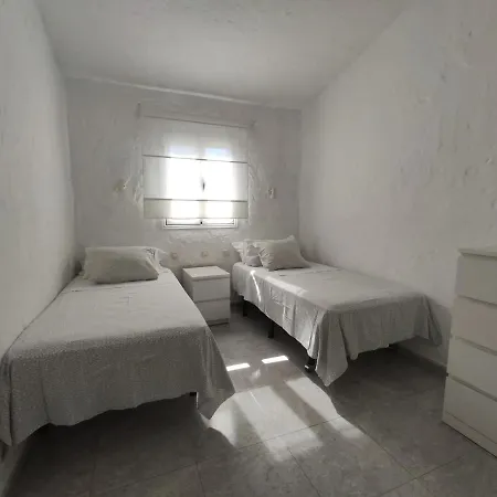 Apartament Private A 200 Meters To Yumbo Center